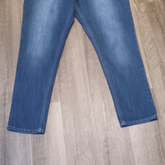 Stylish (AP11) brand blue jeans Size 22 - Picture 4 of 7